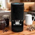 Der elektrische Tamper im Test: Die besten Modelle für perfekten Kaffeegenuss im Vergleich Der elektrische Tamper im Test: Die besten Modelle für perfekten Kaffeegenuss im Vergleich